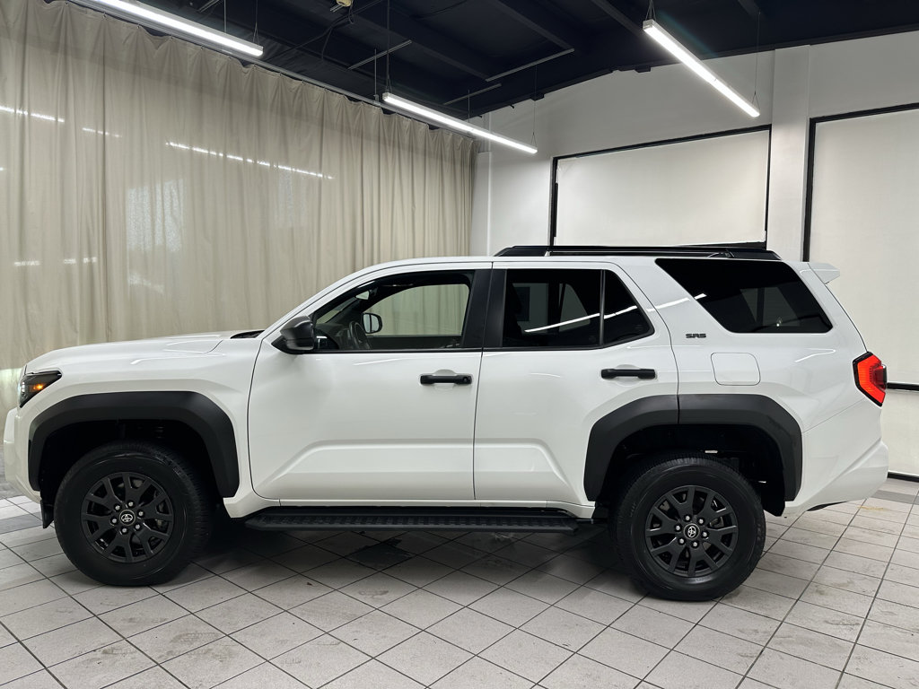 Used 2025 Toyota 4Runner SR5 AWD/4WD image 10
