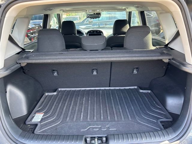 Used 2023 Kia Soul EX image 16
