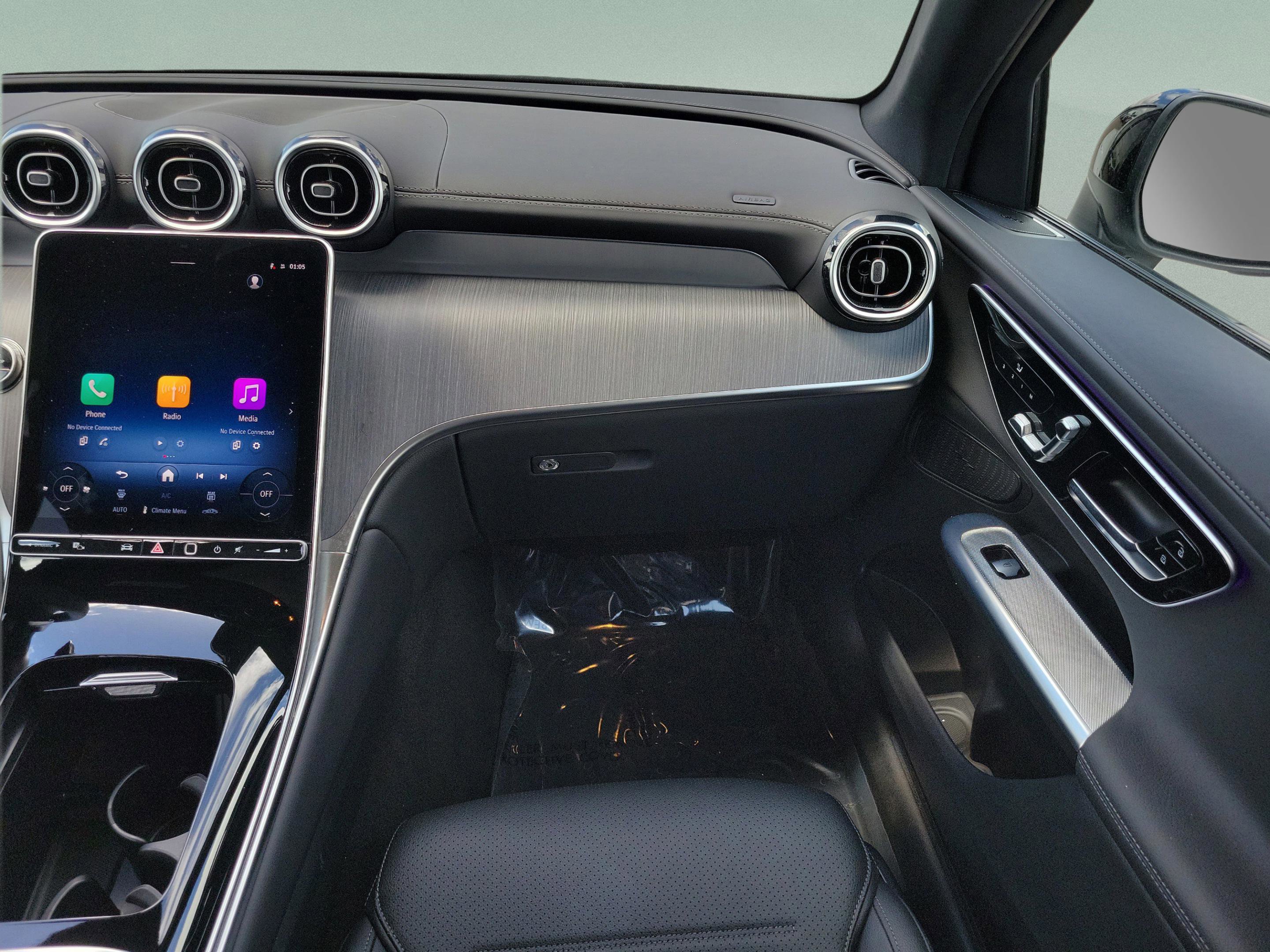 Certified 2026 Mercedes-Benz GLC 300 4MATIC image 15