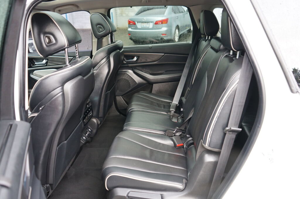 Used 2022 Acura MDX SH-AWD w/ Advance Package image 12