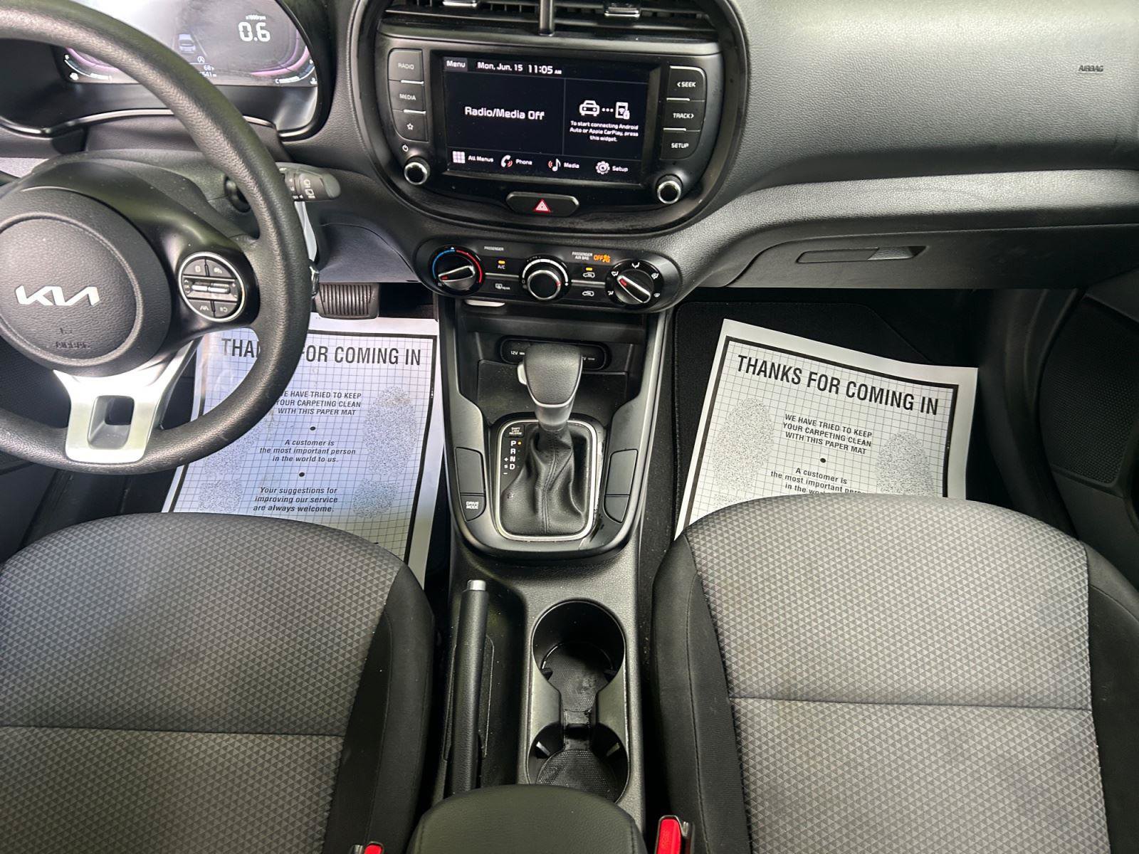Used 2023 Kia Soul LX w/ Option Group 015 FWD image 11
