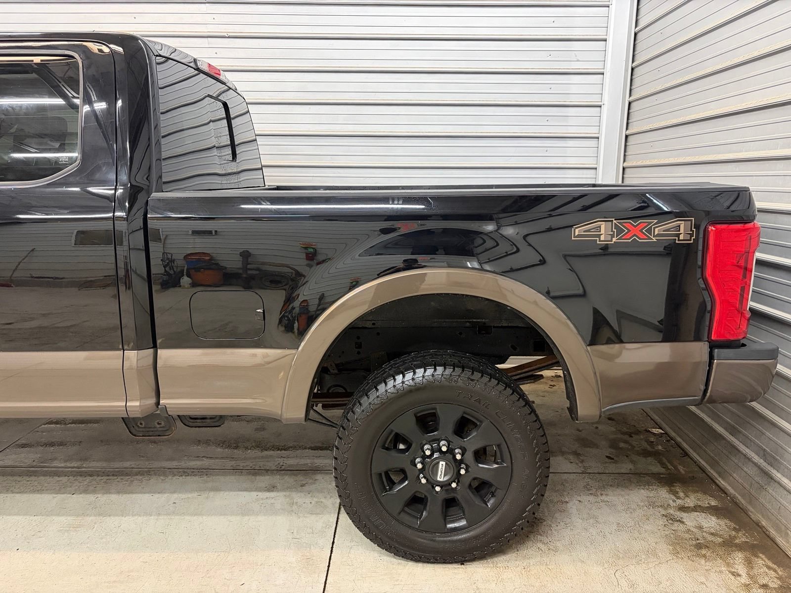 Used 2017 Ford F250 Lariat w/ Chrome Package AWD/4WD image 5