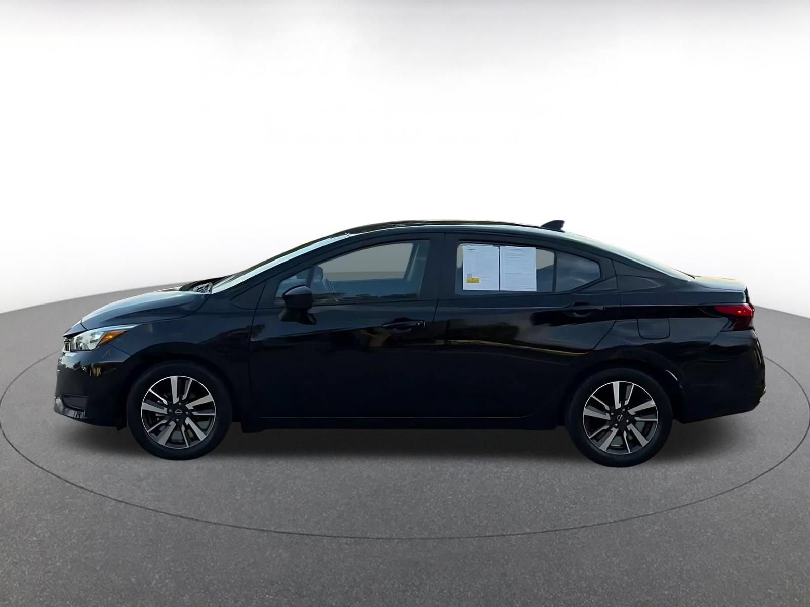 Used 2025 Nissan Versa SV FWD image 8