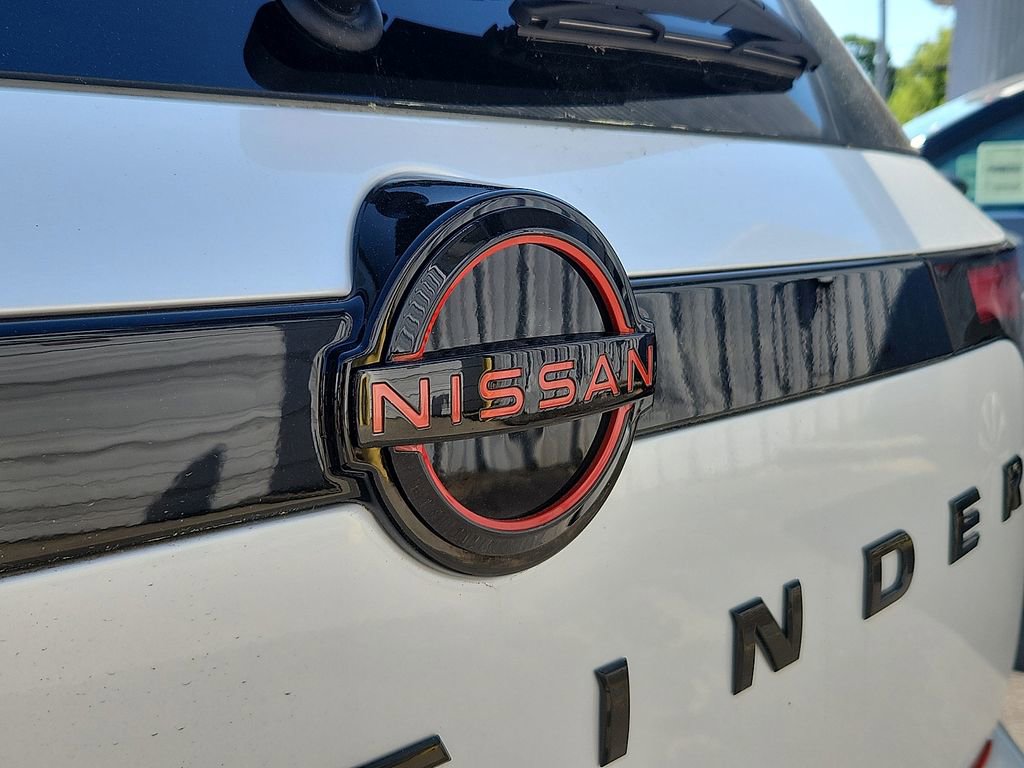 New 2026 Nissan Pathfinder Rock Creek AWD/4WD image 12