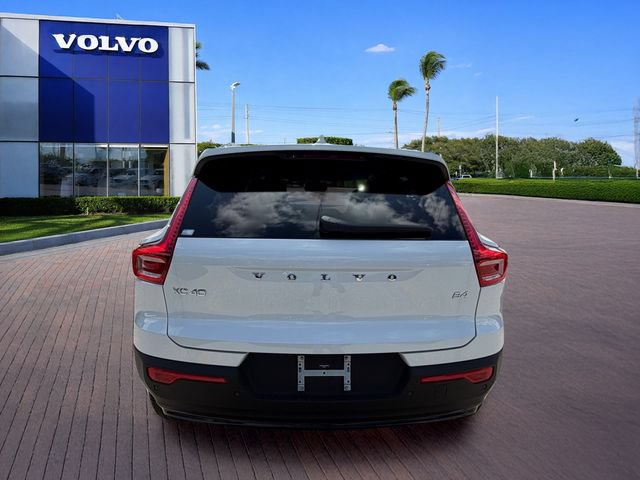 New 2026 Volvo XC40 B4 Core FWD image 6