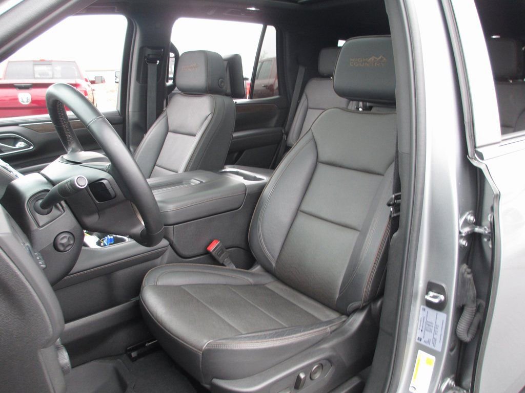 Used 2024 Chevrolet Tahoe High Country image 23