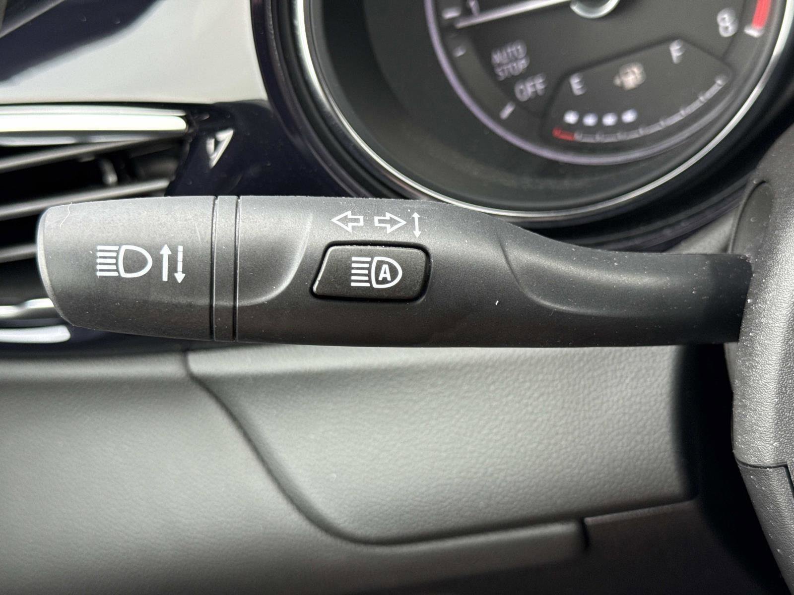 Used 2023 Buick Encore GX Select w/ Safety Package II image 9