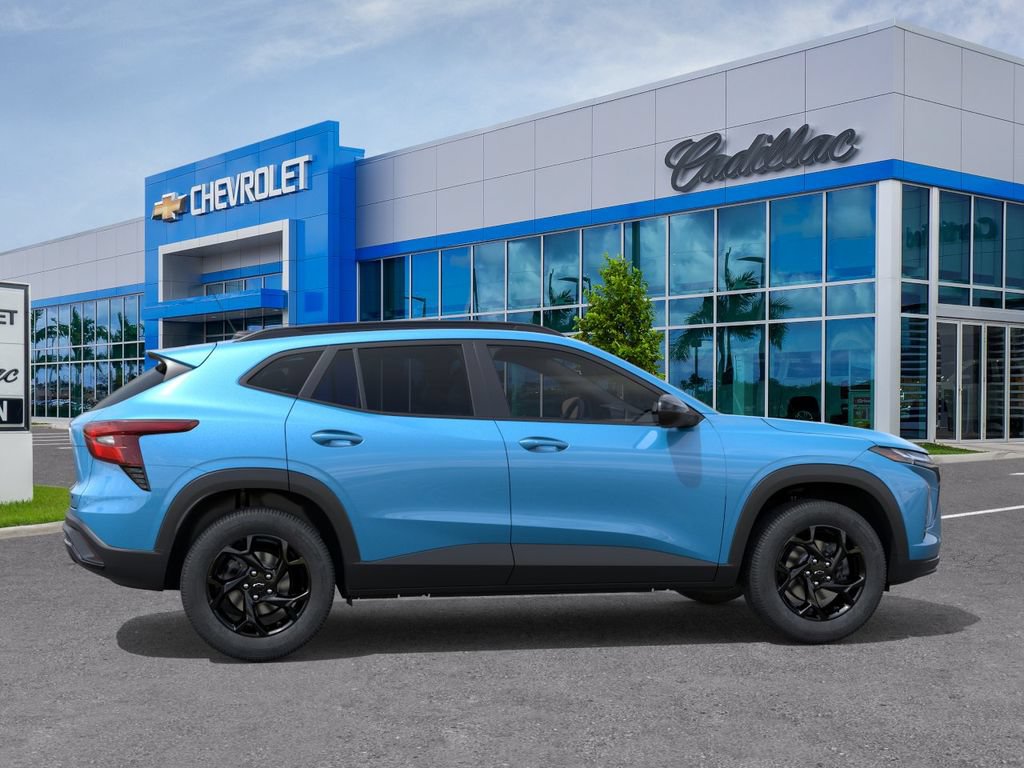 New 2026 Chevrolet Trax LT w/ Midnight Edition FWD image 6