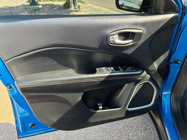 Used 2018 Jeep Compass Sport w/ Tech Group FWD image 21