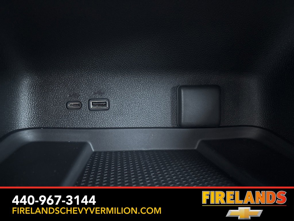 New 2026 Chevrolet Traverse RS w/ LPO, Floor Liner Package image 25