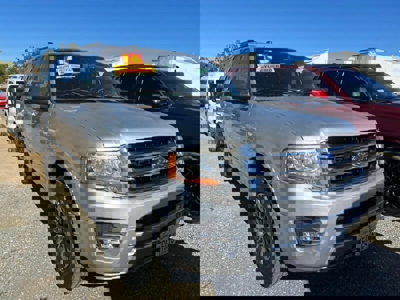 Used 2016 Ford Expedition XLT image 20