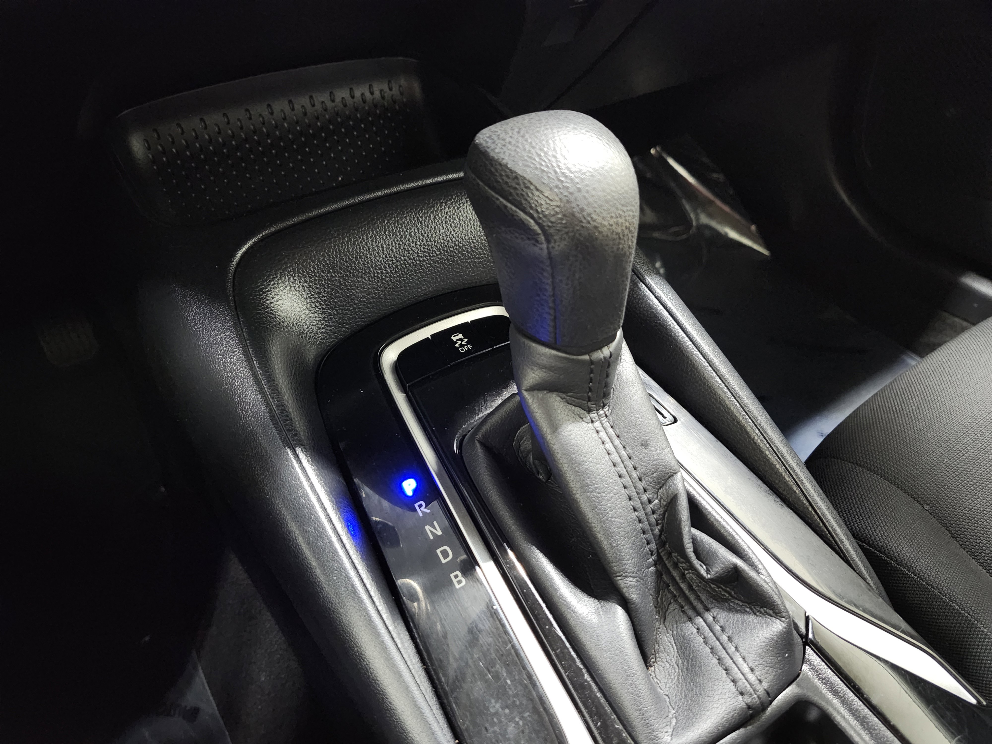 Used 2020 Toyota Corolla LE image 6