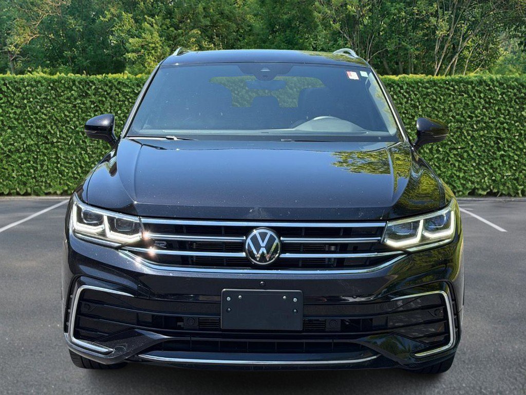 Used 2024 Volkswagen Tiguan SEL R-Line AWD/4WD image 9