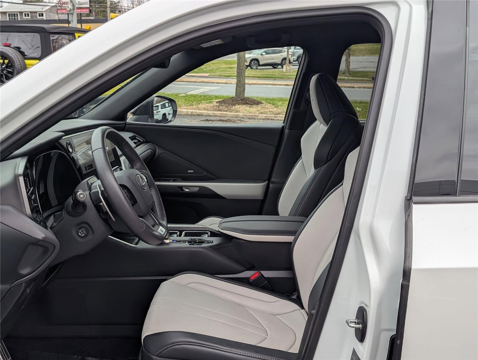 Certified 2024 Lexus TX 500h AWD w/ Technology Package image 19