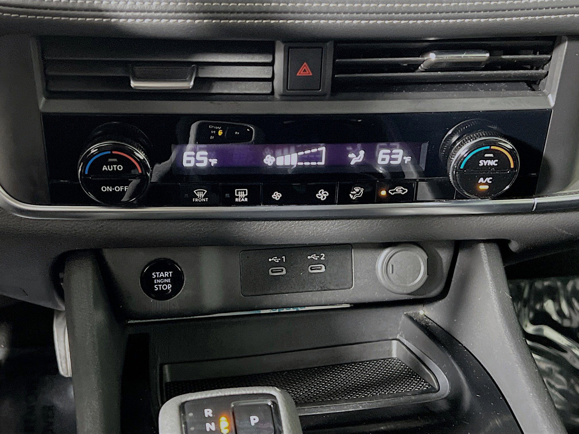 Used 2024 Nissan Rogue SV image 26