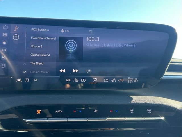 Used 2025 Buick Enclave Sport Touring image 33