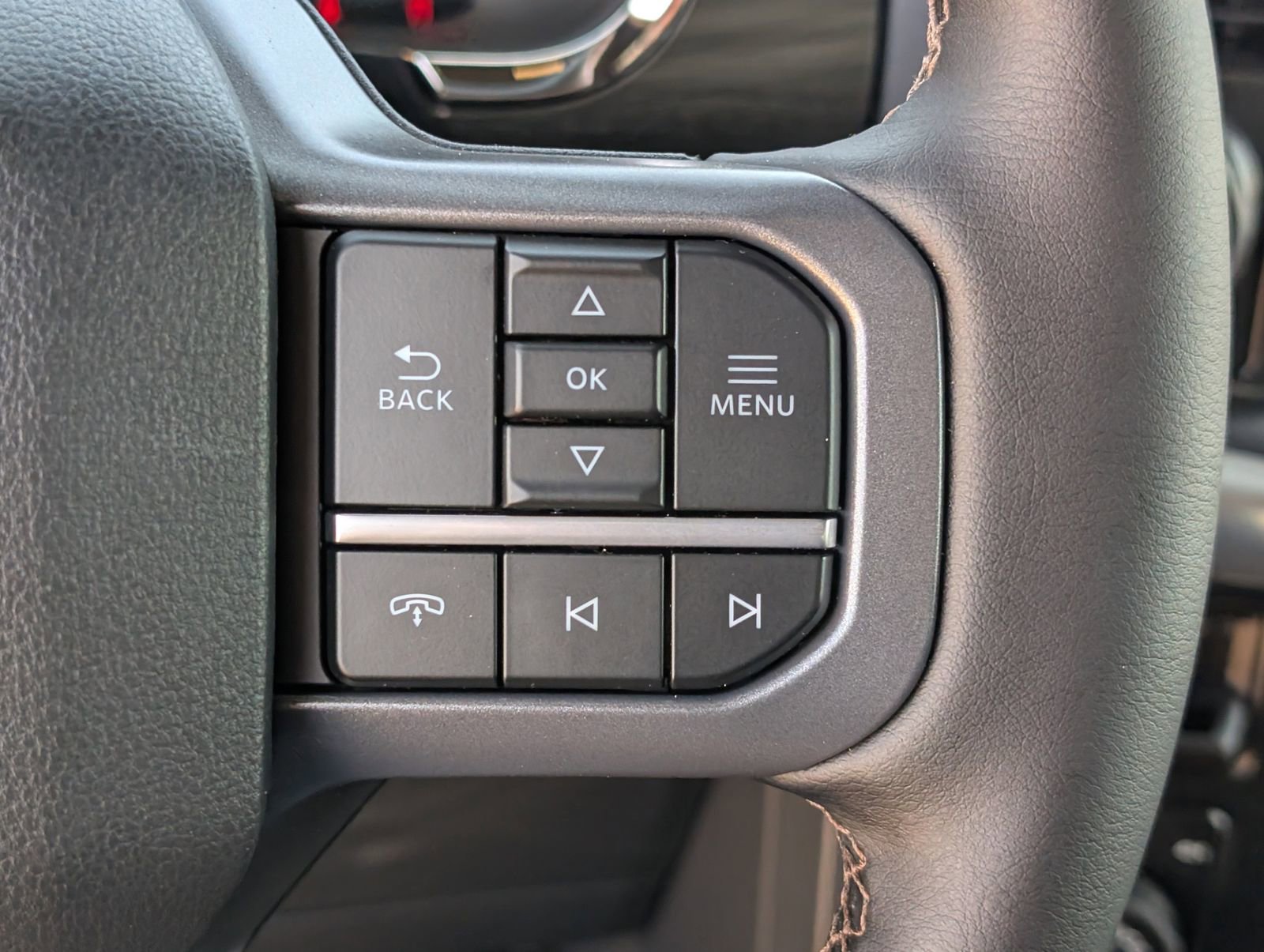 Used 2025 Ford F150 Lariat w/ Equipment Group 501A Mid image 24