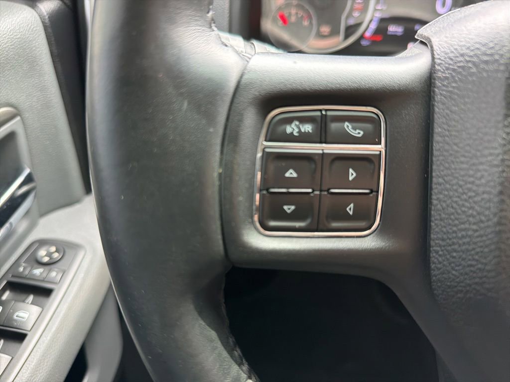 Used 2015 RAM 1500 Big Horn RWD image 23