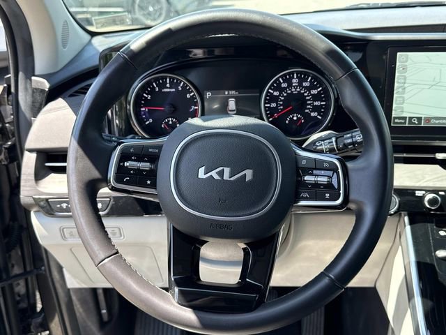 Used 2024 Kia Carnival EX FWD image 18