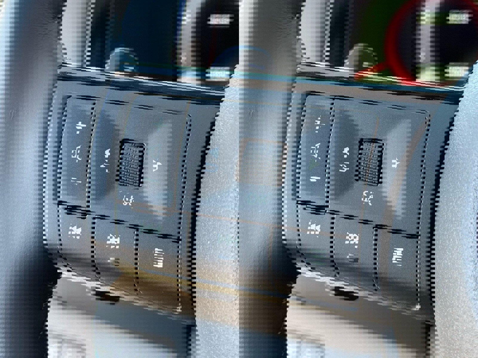 New 2025 Nissan Pathfinder Platinum w/ Cargo Package image 15