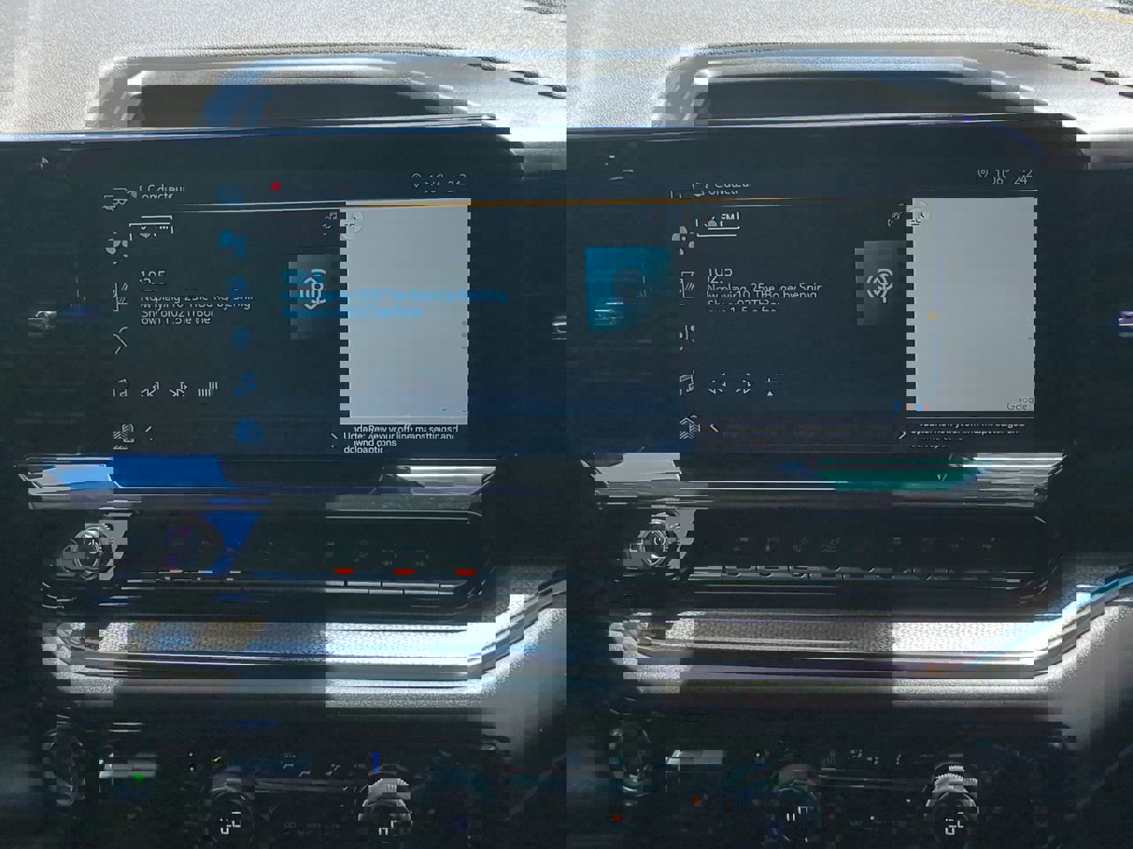 Used 2023 Chevrolet Silverado 1500 ZR2 image 17