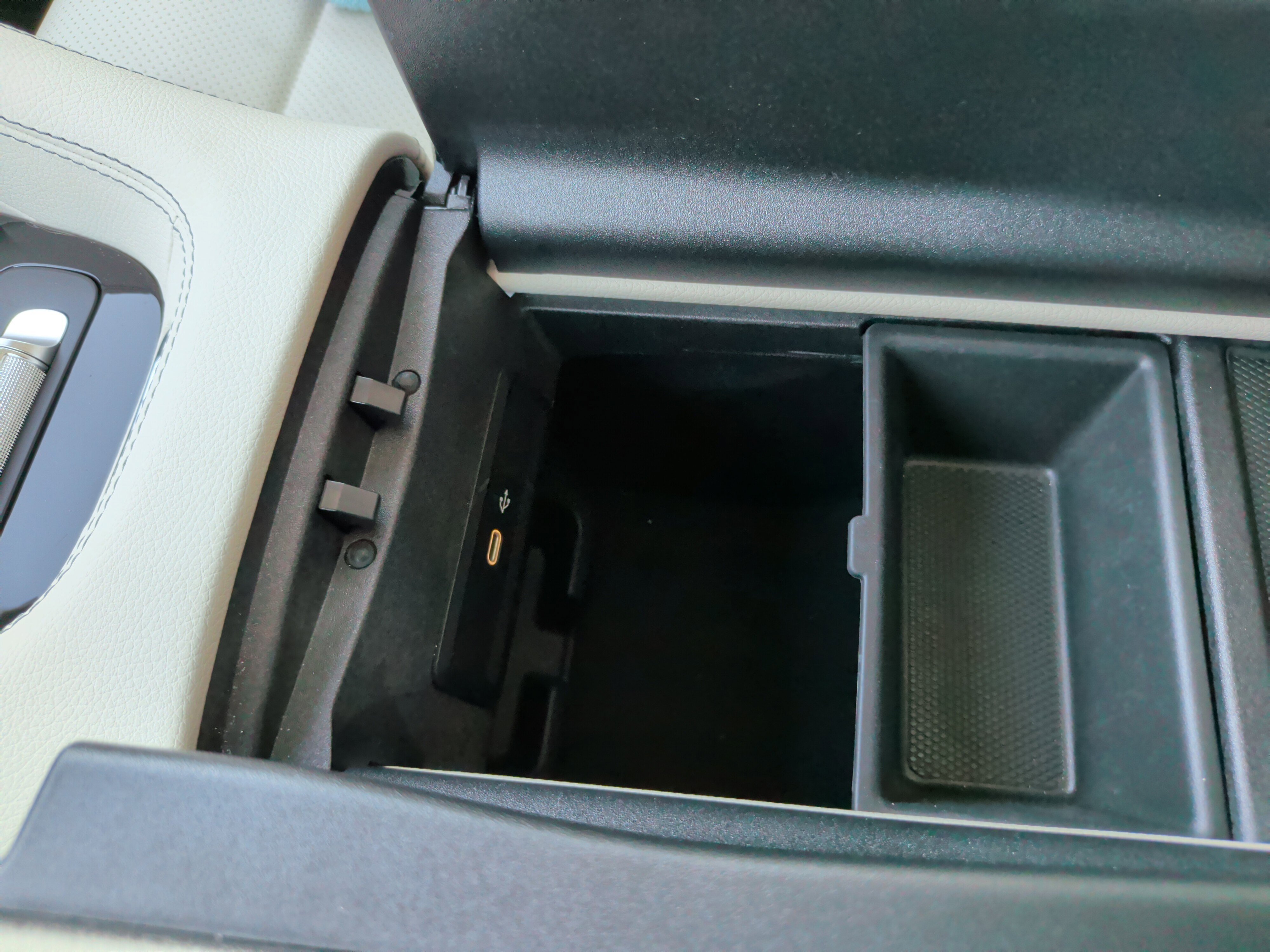 Used 2025 Mercedes-Benz GLS 450 4MATIC image 21