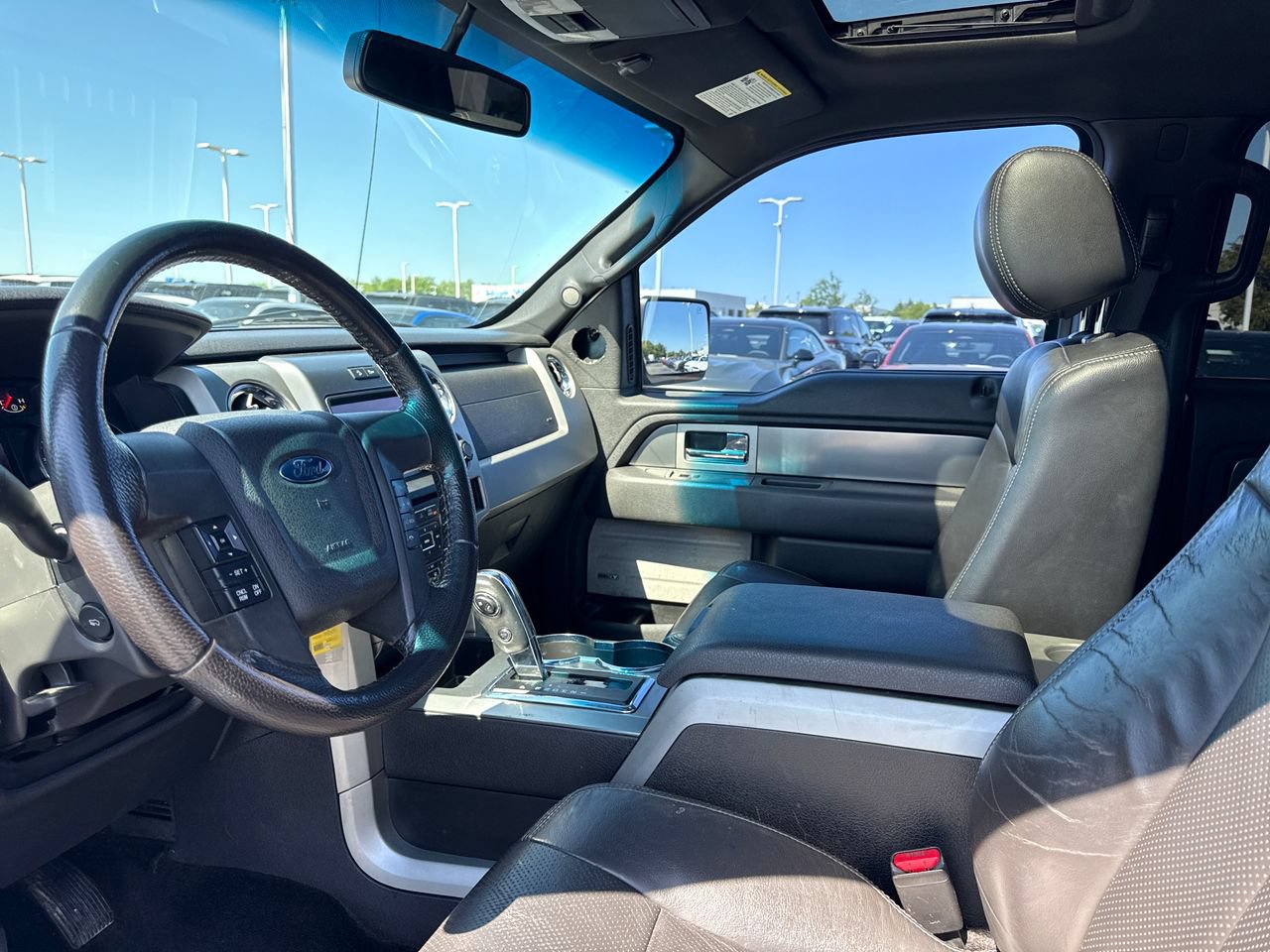 Used 2014 Ford F150 FX4 w/ Equipment Group 402A Luxury AWD/4WD image 11