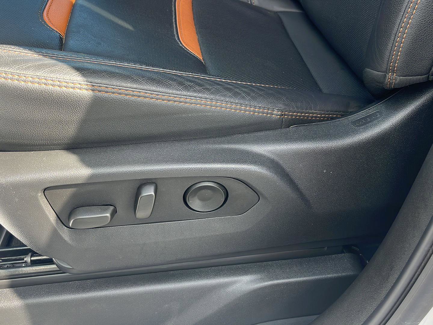 Used 2025 GMC Sierra 1500 AT4 image 20