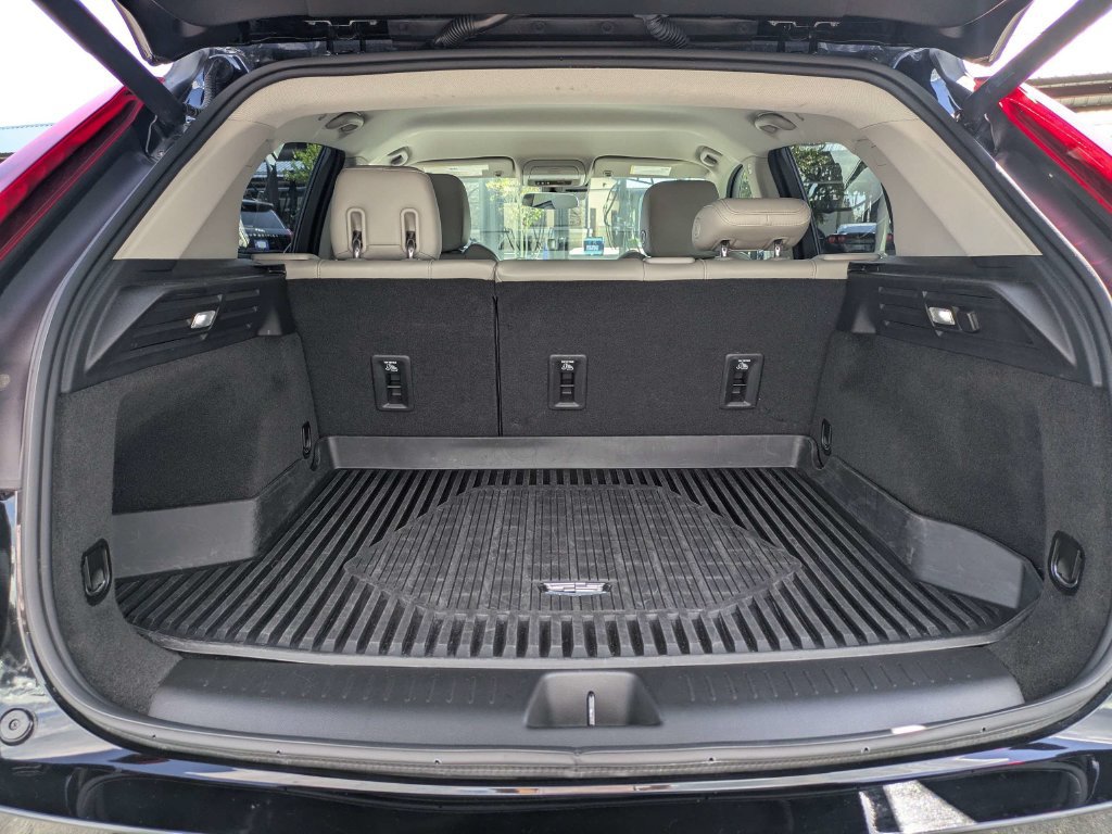 Used 2023 Cadillac XT4 Luxury FWD image 12