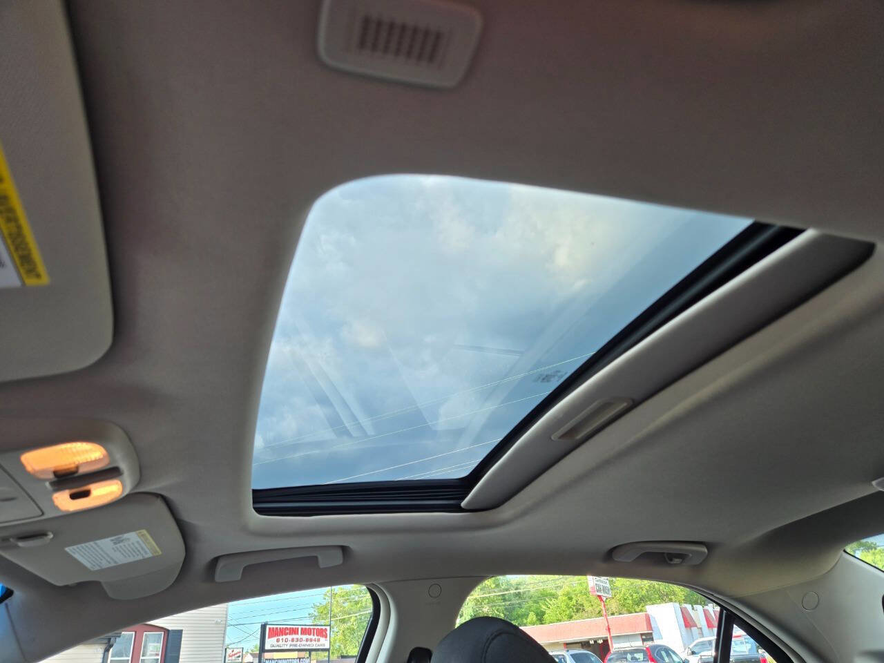 Used 2011 Ford Fusion SE w/ 202A Rapid Spec Order Code image 21