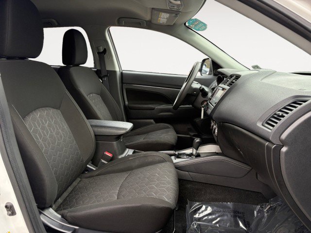 Used 2020 Mitsubishi Outlander Sport ES image 8