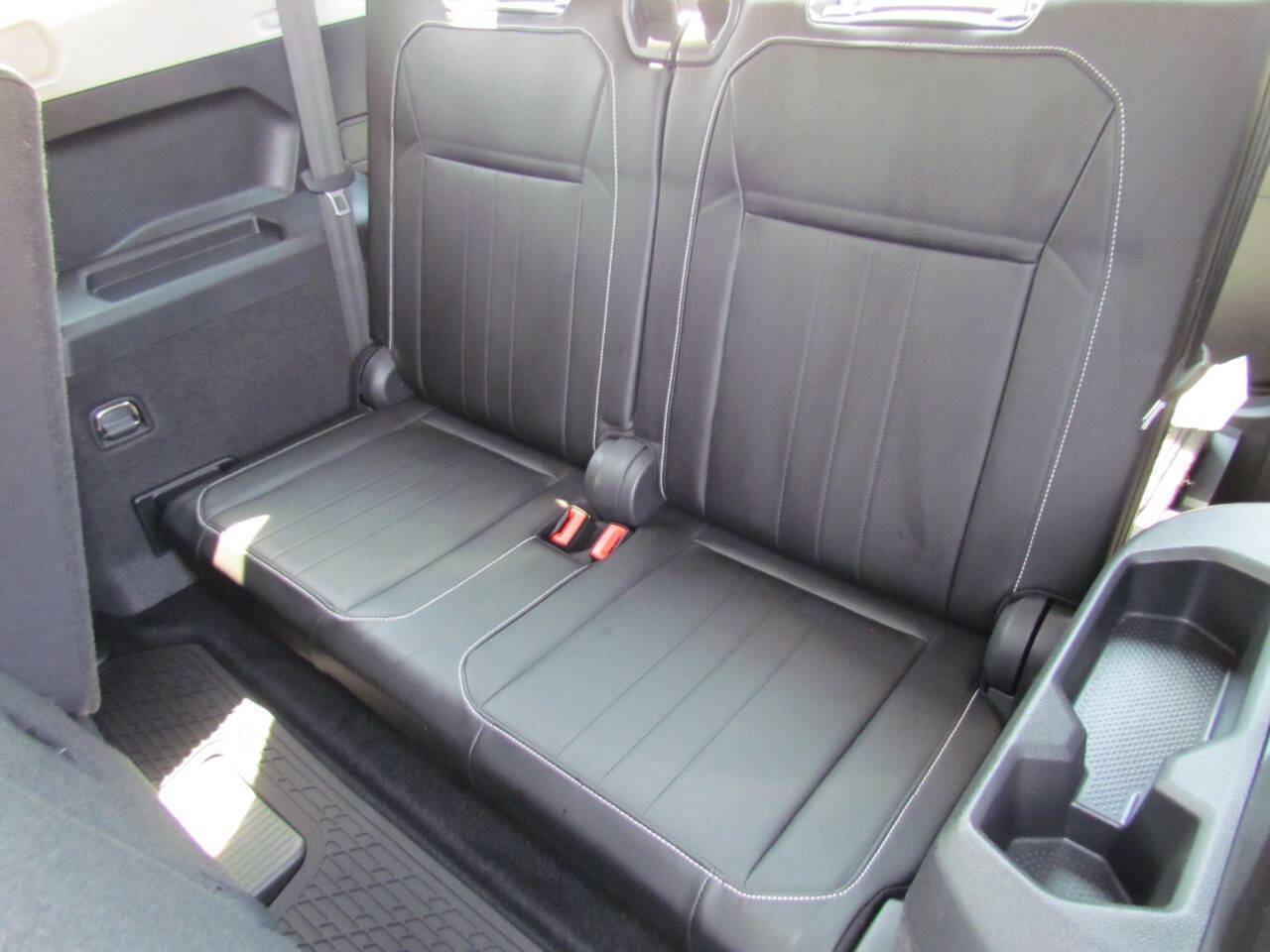 Used 2022 Volkswagen Tiguan SE image 14