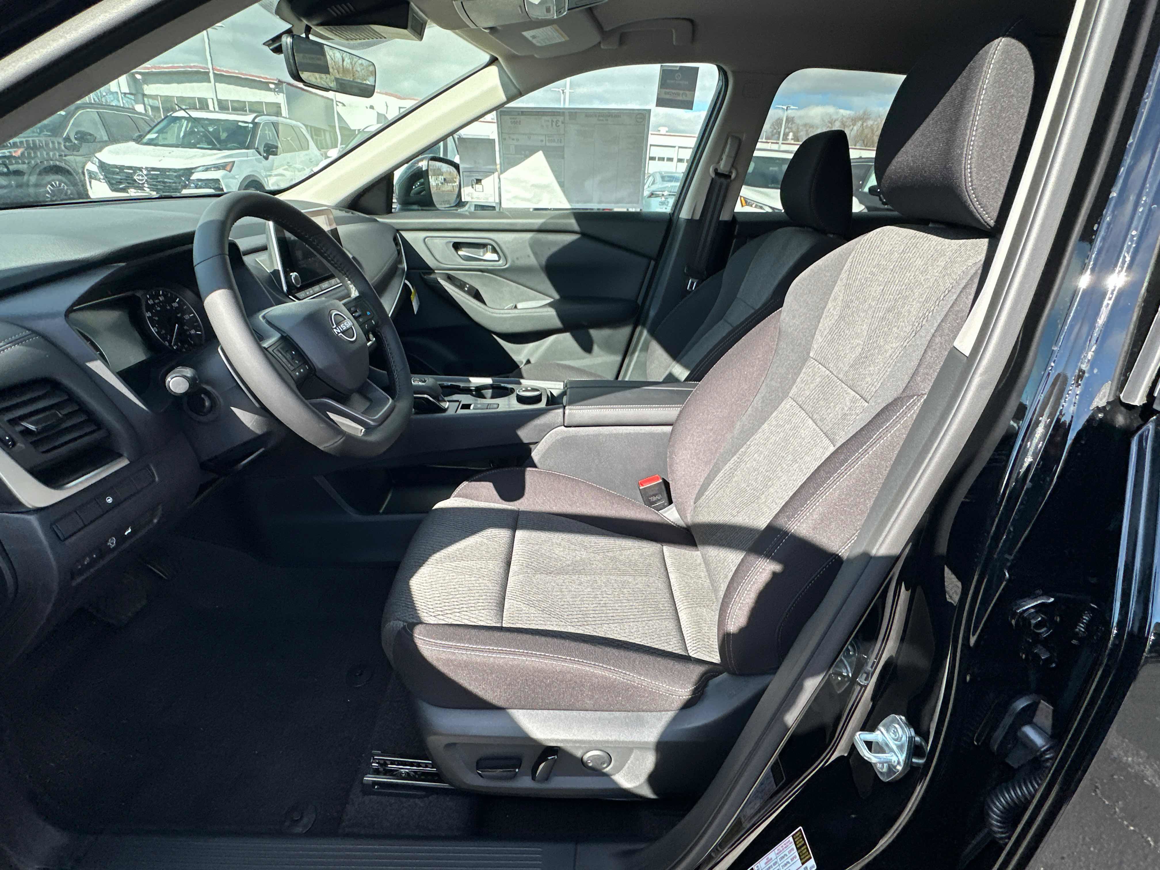 New 2026 Nissan Rogue SV AWD/4WD image 22