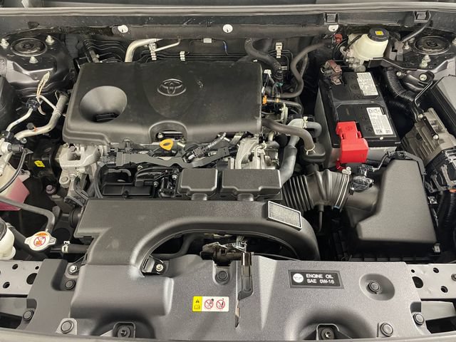 Used 2021 Toyota RAV4 XLE w/ Convenience Package FWD image 20