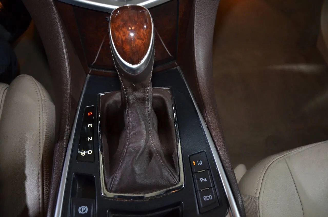 Used 2016 Cadillac SRX Luxury w/ Driver Awareness Package image 13