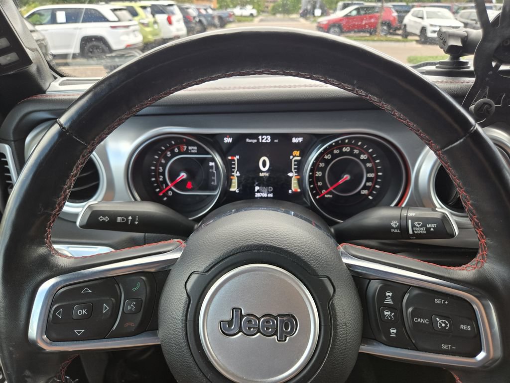 Used 2020 Jeep Gladiator Rubicon AWD/4WD image 17