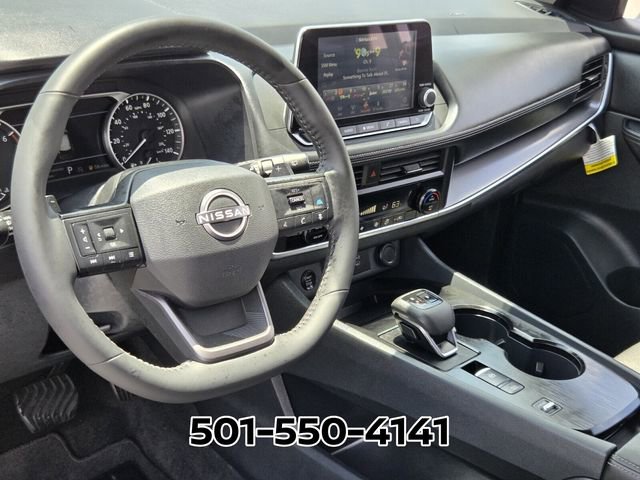 Used 2026 Nissan Rogue SV FWD image 9