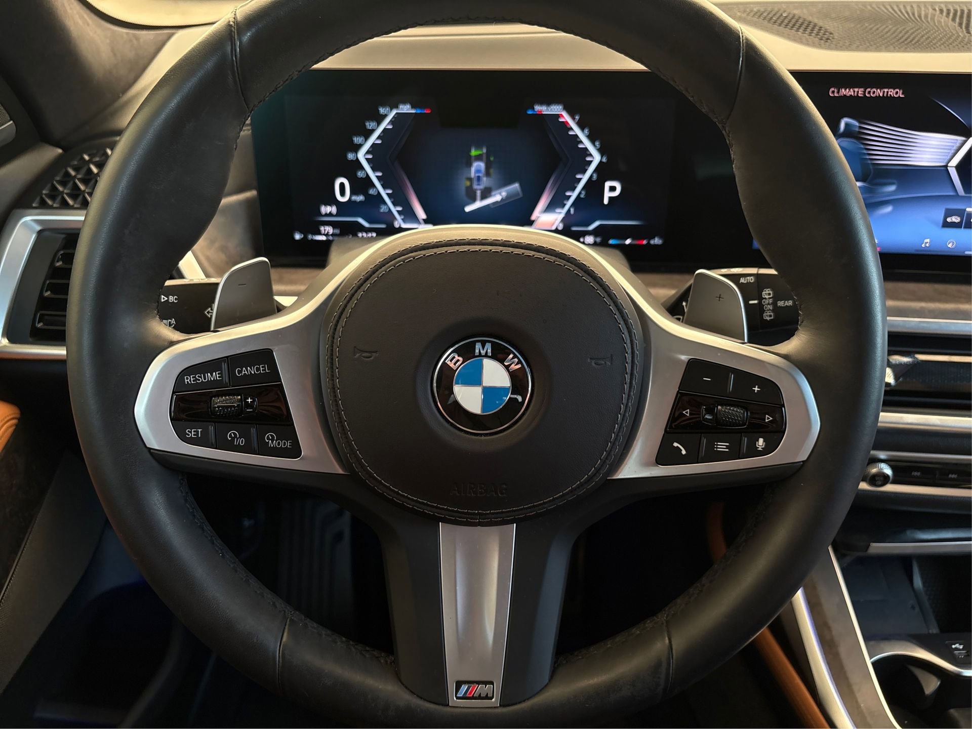 Used 2025 BMW X7 xDrive40i w/ M Sport Package AWD/4WD image 19