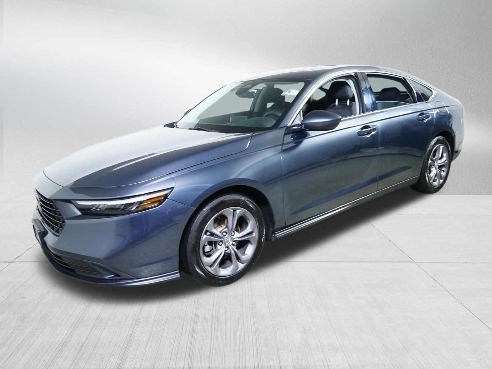 Used 2024 Honda Accord EX image 3