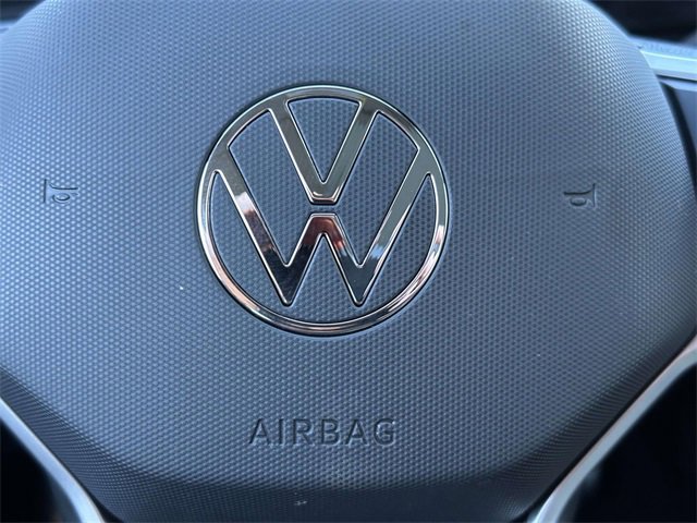 Used 2025 Volkswagen Atlas Peak Edition SE image 14