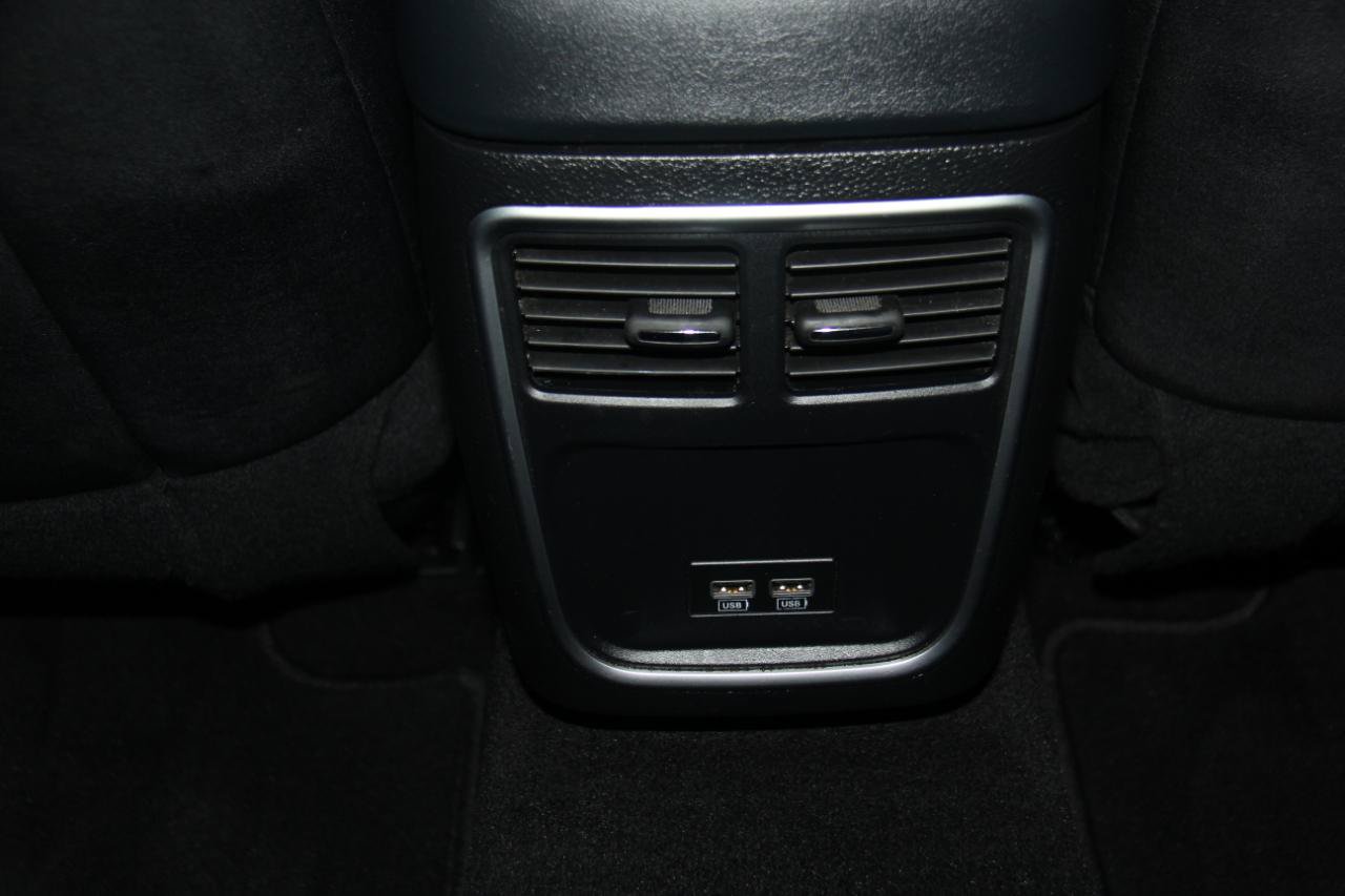 Used 2023 Chrysler 300 Touring w/ Sport Appearance Package RWD image 20