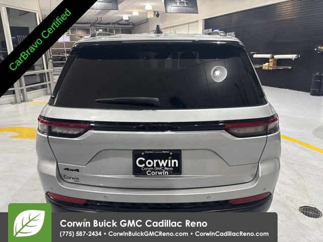 Used 2024 Jeep Grand Cherokee Altitude AWD/4WD image 9