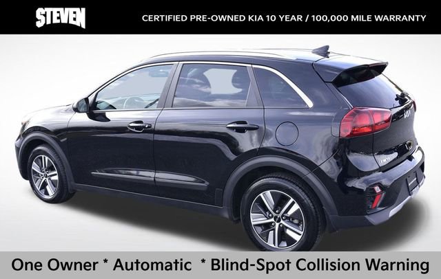 Certified 2022 Kia Niro LXS image 3
