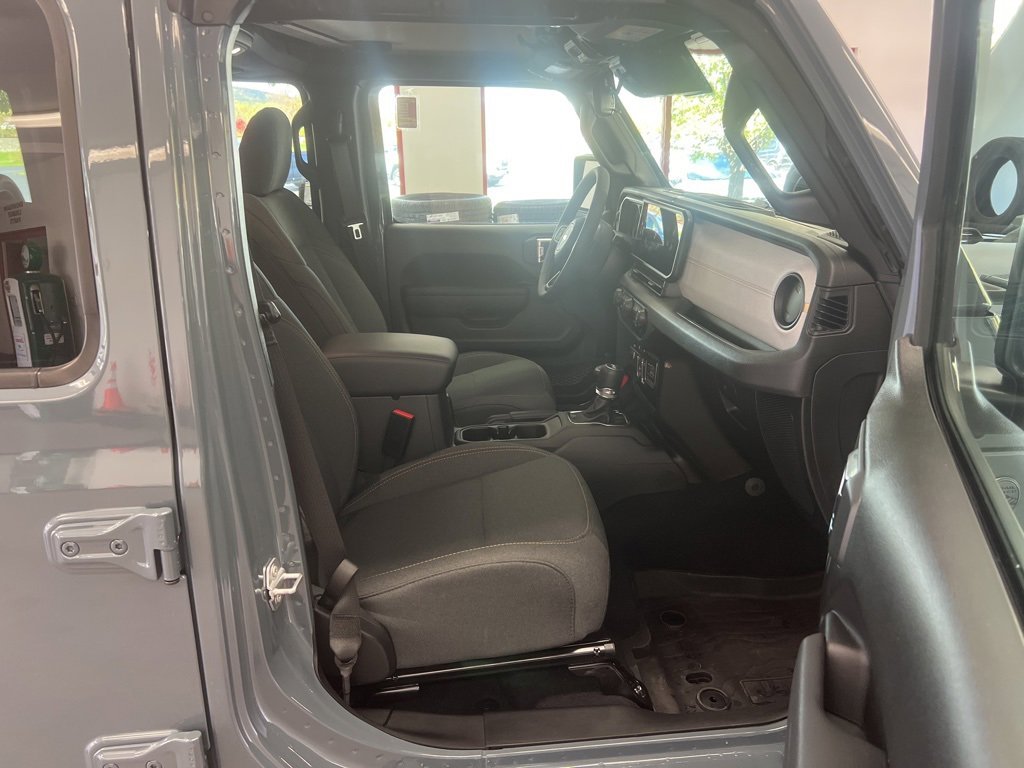 Certified 2025 Jeep Wrangler Sport S image 26