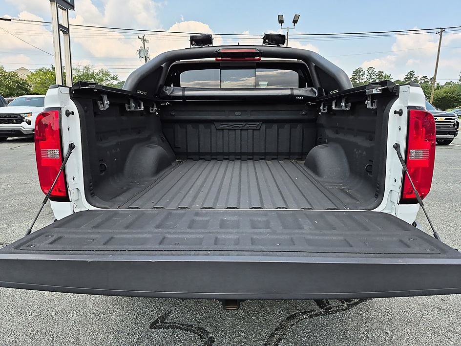 Used 2018 Chevrolet Colorado ZR2 w/ ZR2 Dusk Special Edition AWD/4WD image 29