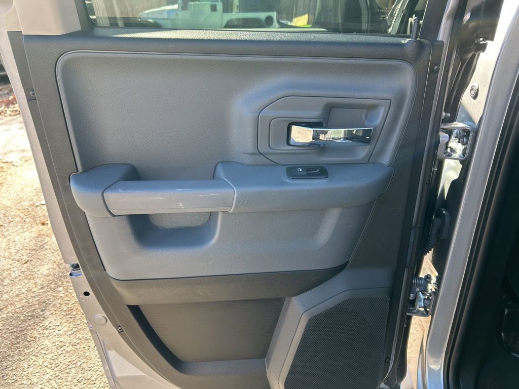 Used 2024 RAM 1500 Classic SLT image 19