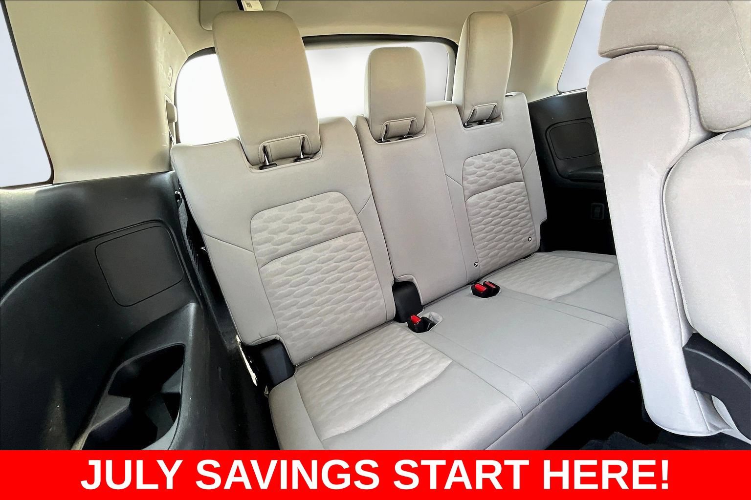 Used 2024 Nissan Pathfinder SV AWD/4WD image 34