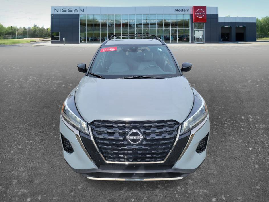 Certified 2024 Nissan Kicks SR w/ SR Premium Package image 2