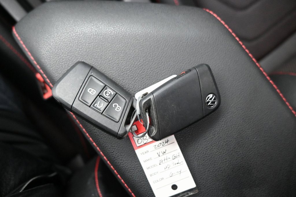 Used 2024 Volkswagen Jetta GLI Autobahn image 11