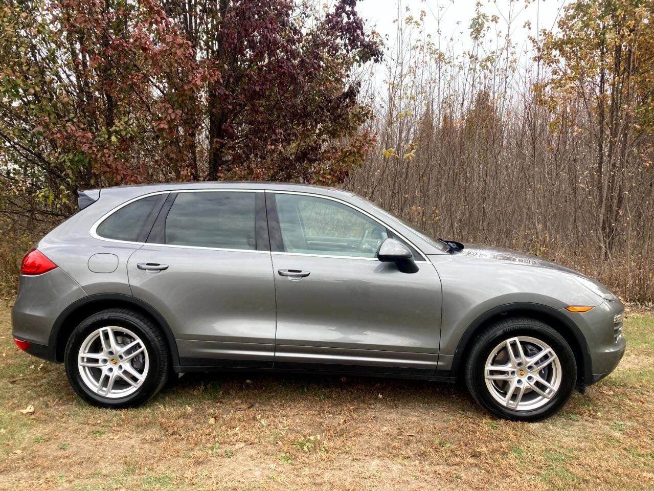 Used 2014 Porsche Cayenne AWD/4WD image 3